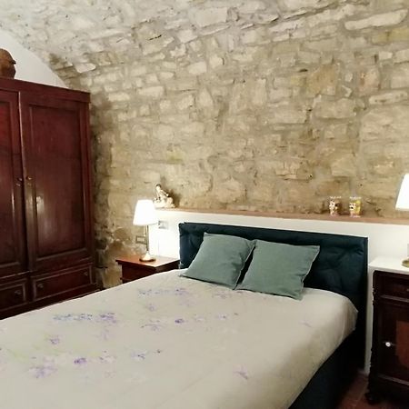 Iris Nel Borgo Leilighet Greve in Chianti Eksteriør bilde